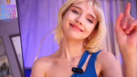 Snapshot of wow_angel chatting on 06-10-26, 06:34 wow_angel online show from 06-10-26, 06:34