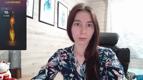 Snapshot of wow_porno_ chatting on 09-17-25, 07:10 Anna  online show from 09-17-25, 07:10
