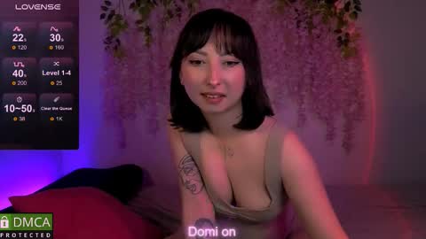 Snapshot of wow_sue chatting on 10-24-25, 06:21 Sue online show from 10-24-25, 06:21