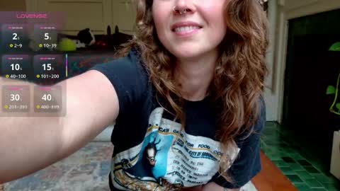Snapshot of wutangwendy chatting on 05-28-26, 09:45 wutangwendy online show from 05-28-26, 09:45