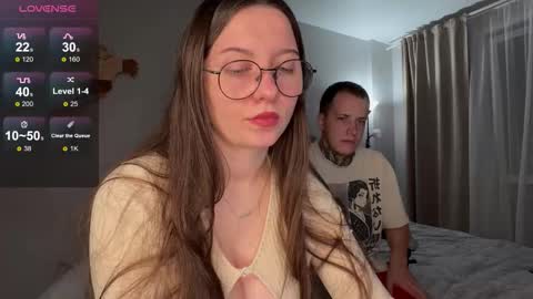 Snapshot of wwow_meow chatting on 10-04-25, 03:21 Eric and Christine 3 online show from 10-04-25, 03:21