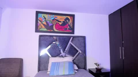 wyatt online show from 11-12-25, 01:00