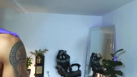 wyatt online show from 10-03-25, 09:56