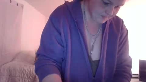 x0_jade online show from 12-21-25, 11:34