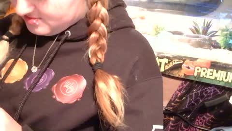 x2kayx2 online show from 01-19-26, 06:06