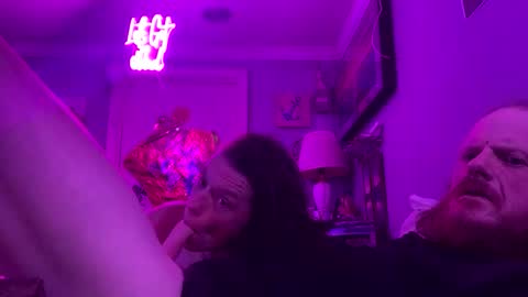 Snapshot of x7i3zuvfcwxym8naezgb chatting on 10-25-25, 11:29 Whatyouwantbest online show from 10-25-25, 11:29