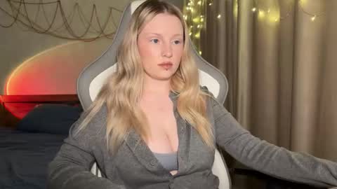 eva online show from 12-21-25, 04:14