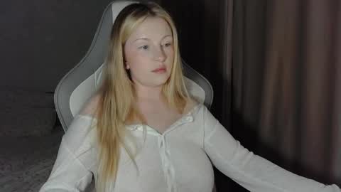 Snapshot of x__ivy_x chatting on 05-31-26, 06:09 eva online show from 05-31-26, 06:09