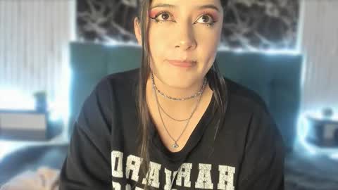 Adeline online show from 02-25-26, 05:22