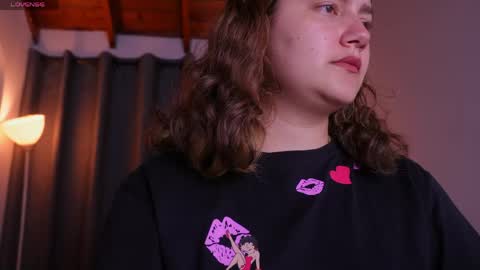 Helena online show from 04-14-26, 02:39