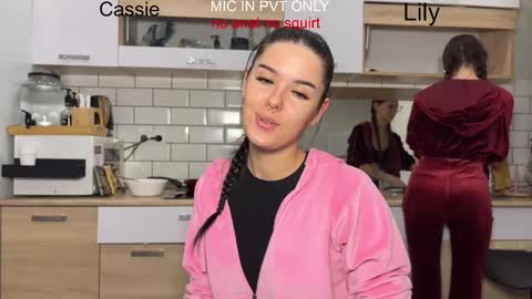 wiwi clap clap cat baby girl online show from 01-13-26, 06:46