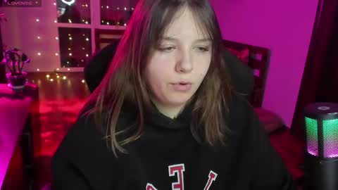 LOVE NERDS ONLY online show from 01-07-26, 04:48