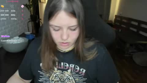 LOVE NERDS ONLY online show from 04-02-26, 04:32