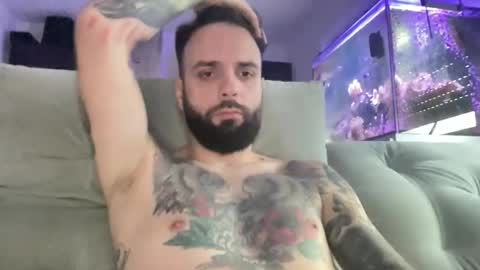 Snapshot of xamrelgneal chatting on 10-11-25, 01:53 xamrelgneal online show from 10-11-25, 01:53