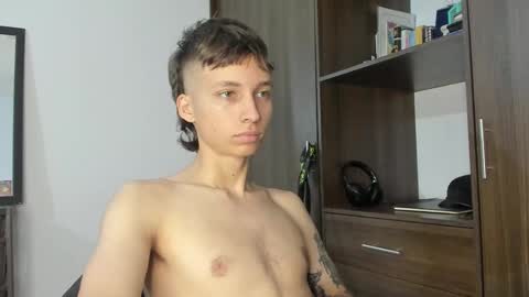 Snapshot of xamyu chatting on 10-29-25, 02:36 Xam online show from 10-29-25, 02:36