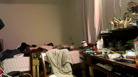 Snapshot of xander0zzz chatting on 02-04-26, 11:38 xander0zzz online show from 02-04-26, 11:38