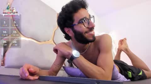 Snapshot of xander_tay chatting on 12-05-24, 07:38 ISSANDER online show from 12-05-24, 07:38