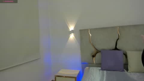 Snapshot of xander_tay chatting on 12-16-24, 07:54 ISSANDER online show from 12-16-24, 07:54