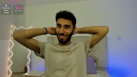 Snapshot of xander_tay chatting on 01-02-25, 07:40 ISSANDER online show from 01-02-25, 07:40