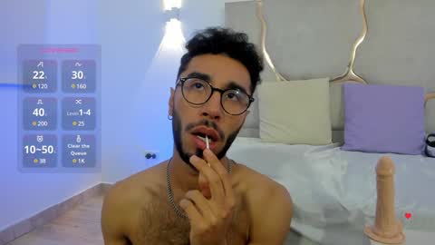 Snapshot of xander_tay chatting on 01-21-25, 10:19 ISSANDER online show from 01-21-25, 10:19