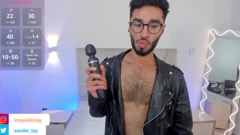 Snapshot of xander_tay chatting on 01-22-25, 08:49 ISSANDER online show from 01-22-25, 08:49