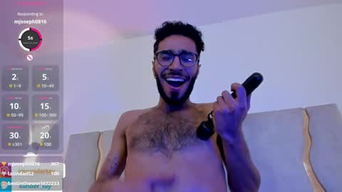 Snapshot of xander_tay chatting on 01-25-25, 01:54 ISSANDER online show from 01-25-25, 01:54