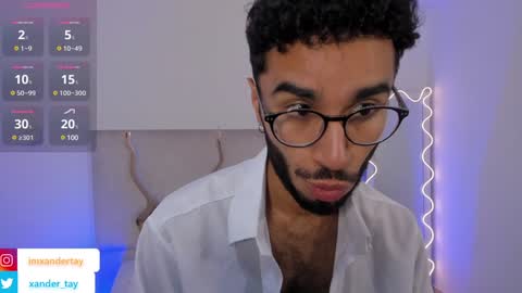 Snapshot of xander_tay chatting on 01-29-25, 08:04 ISSANDER online show from 01-29-25, 08:04