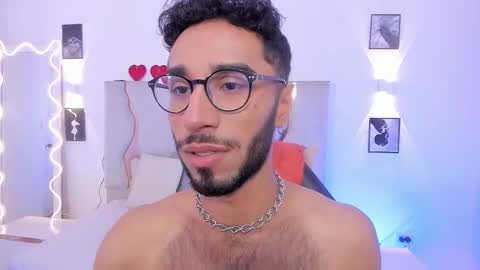 Snapshot of xander_tay chatting on 03-05-25, 07:49 ISSANDER online show from 03-05-25, 07:49