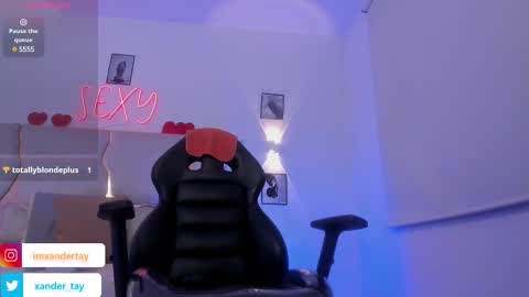 Snapshot of xander_tay chatting on 03-07-25, 01:31 ISSANDER online show from 03-07-25, 01:31