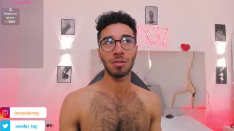 Snapshot of xander_tay chatting on 03-09-25, 09:46 ISSANDER online show from 03-09-25, 09:46