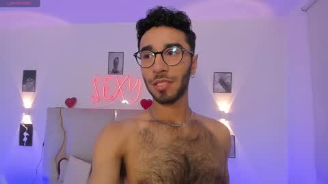 Snapshot of xander_tay chatting on 03-12-25, 07:38 ISSANDER online show from 03-12-25, 07:38