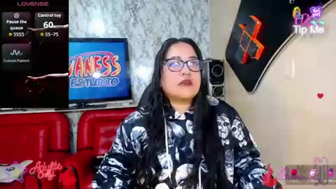 Snapshot of xander_taylor_ chatting on 06-14-26, 05:09 xander_taylor_ online show from 06-14-26, 05:09