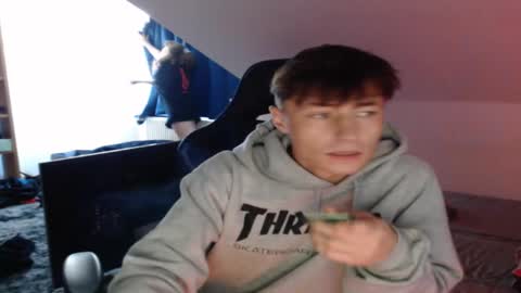 Snapshot of xandiigmusik chatting on 10-14-25, 02:07 rx4per online show from 10-14-25, 02:07