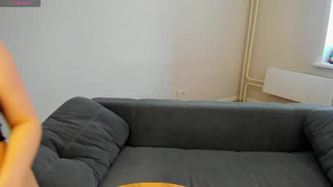 Snapshot of xapka_lapka chatting on 06-16-26, 06:16 Alice online show from 06-16-26, 06:16