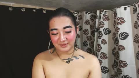 Nira   NOT INTO CHEAP GUYS  online show from 01-28-25, 12:05