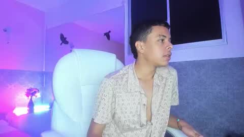 xavier fox   online show from 10-24-25, 03:36