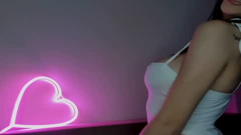 Snapshot of xazaleea chatting on 10-15-25, 08:42 Jessyca online show from 10-15-25, 08:42