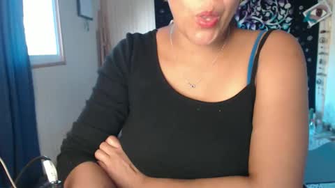 Snapshot of xcanela_ chatting on 05-28-26, 08:17 canela online show from 05-28-26, 08:17