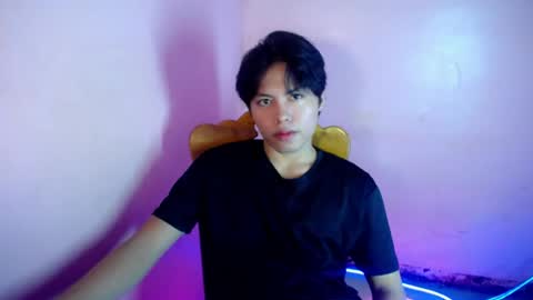 Snapshot of xcharls08 chatting on 07-11-26, 06:43 xcharls08 online show from 07-11-26, 06:43