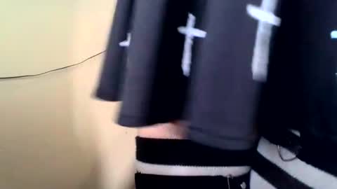 Snapshot of xchrissyxx chatting on 06-18-26, 12:31 xchrissyxx online show from 06-18-26, 12:31