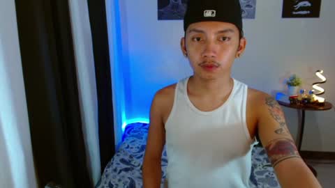 Snapshot of xcigbatecum chatting on 06-23-26, 05:38 Charlie online show from 06-23-26, 05:38