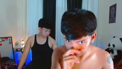 Snapshot of xcigbatecum chatting on 07-07-26, 03:27 Charlie online show from 07-07-26, 03:27