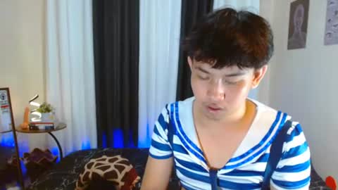 Snapshot of xcigbatecum chatting on 07-20-26, 10:39 Charlie online show from 07-20-26, 10:39