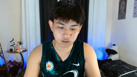 Snapshot of xcigbatecum chatting on 07-22-26, 06:00 Charlie online show from 07-22-26, 06:00
