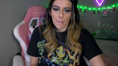 Snapshot of xclusivesecrets chatting on 03-07-25, 02:01 spoil me here online show from 03-07-25, 02:01