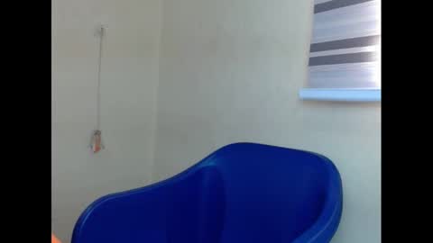 Snapshot of xcreamypussy chatting on 01-15-25, 07:37 xcreamypussy online show from 01-15-25, 07:37