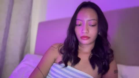 Sachi Cy online show from 11-19-25, 01:55