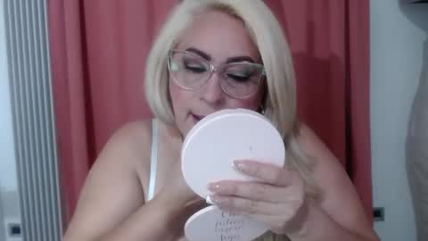 Elena online show from 03-02-26, 09:16