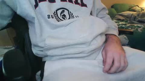 Snapshot of xgirthonlyx chatting on 09-18-25, 09:39 xgirthonlyx online show from 09-18-25, 09:39