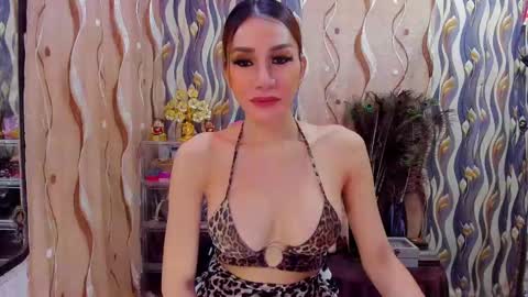 Snapshot of xgoddesstransx chatting on 01-30-25, 04:06 diana loves you online show from 01-30-25, 04:06